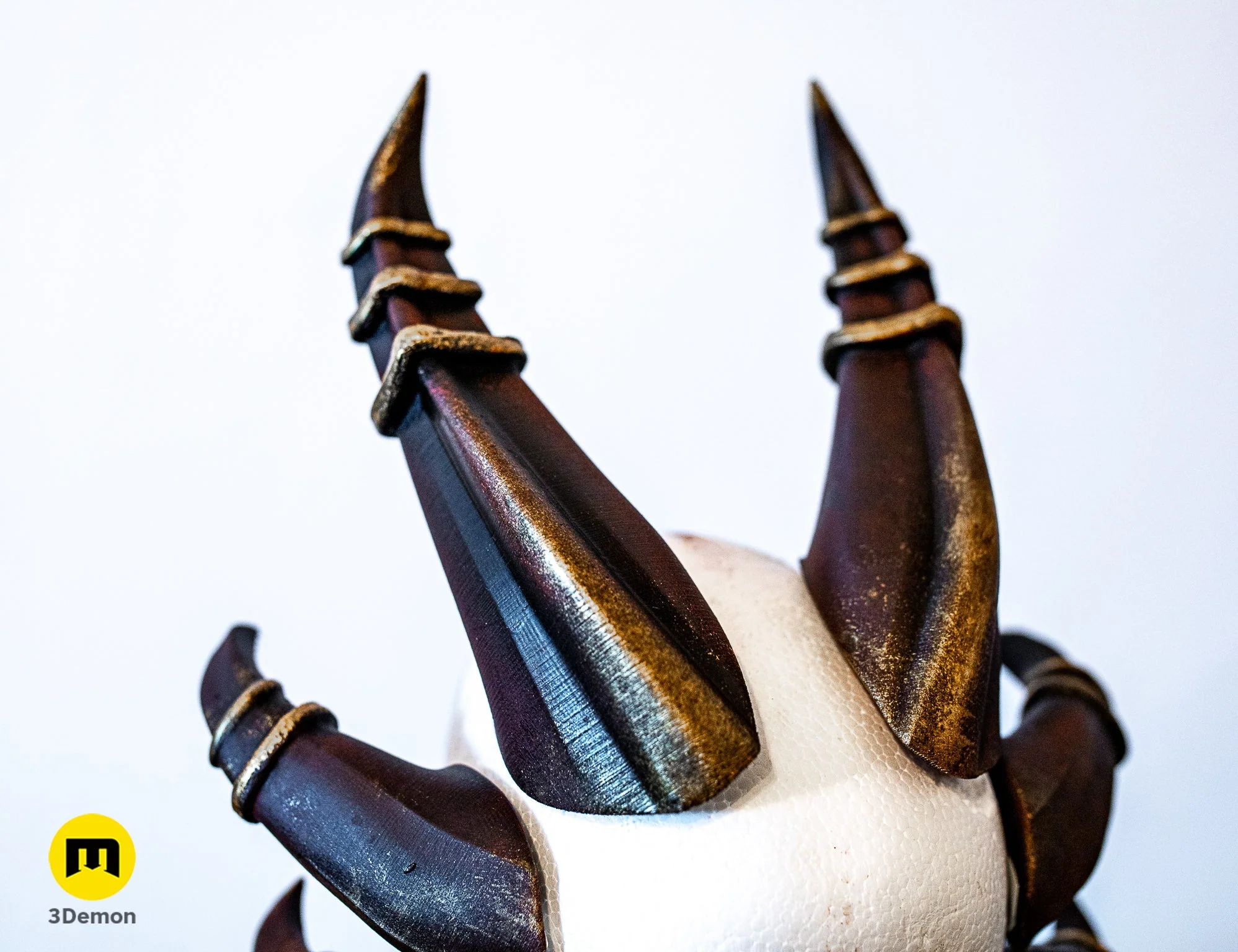 Six Bent Back Horns - Image 4