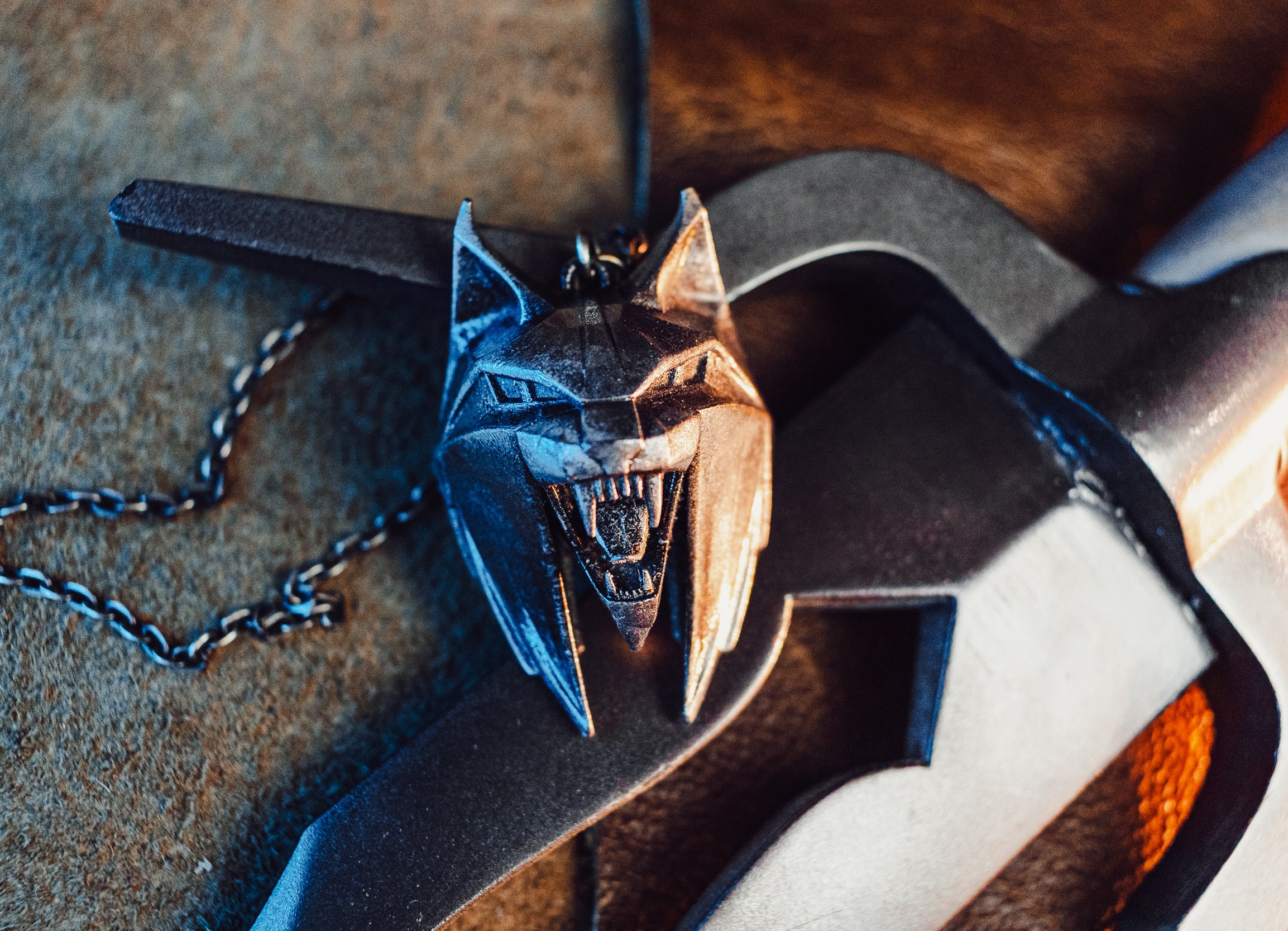 Witcher 4 Lynx Pendant